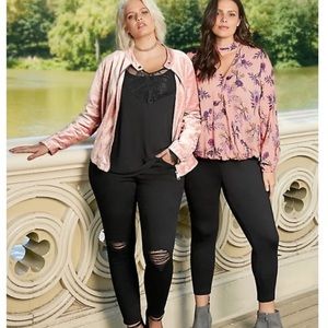 Torrid Premium Distressed Washed Black Skinny Jeggings Size 18